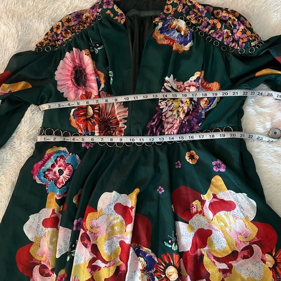 L'ATISTE by AMI Plus Size 3X Floral Dress Green Long Sleeve V-Neck - Picture 10 of 11